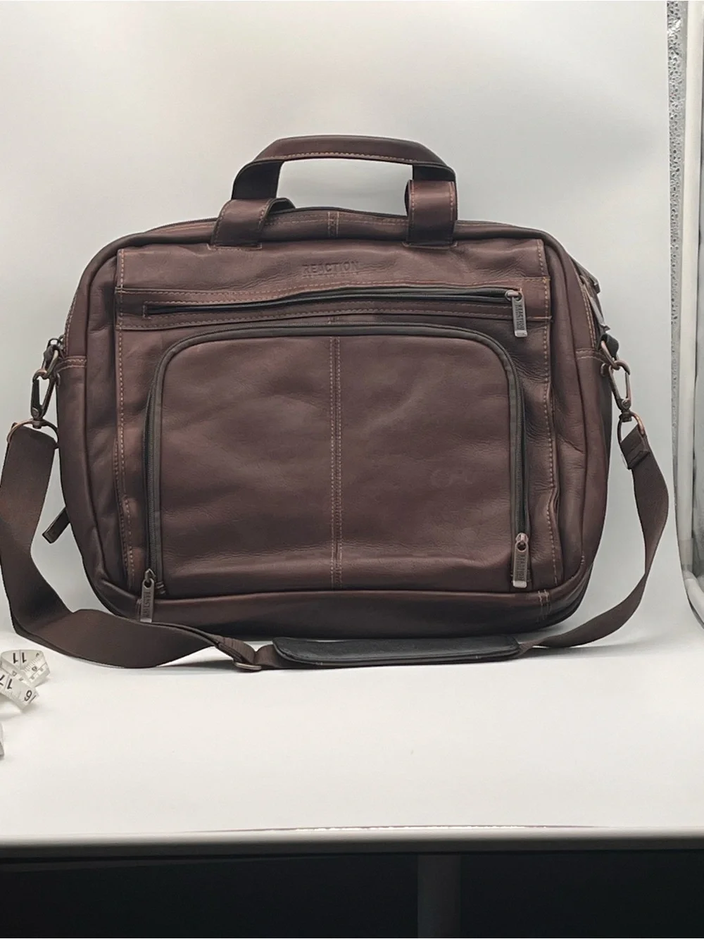 Kenneth Cole Reaction classic leather